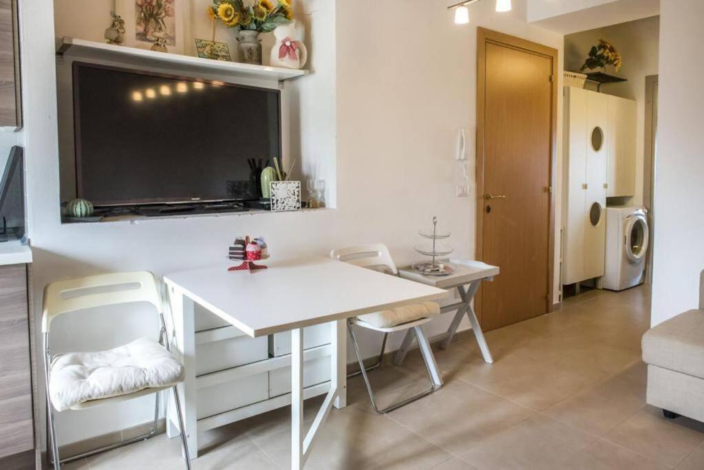 Apartamento Grazioso Bilocale A 5 Minuti Da Numana Exterior foto