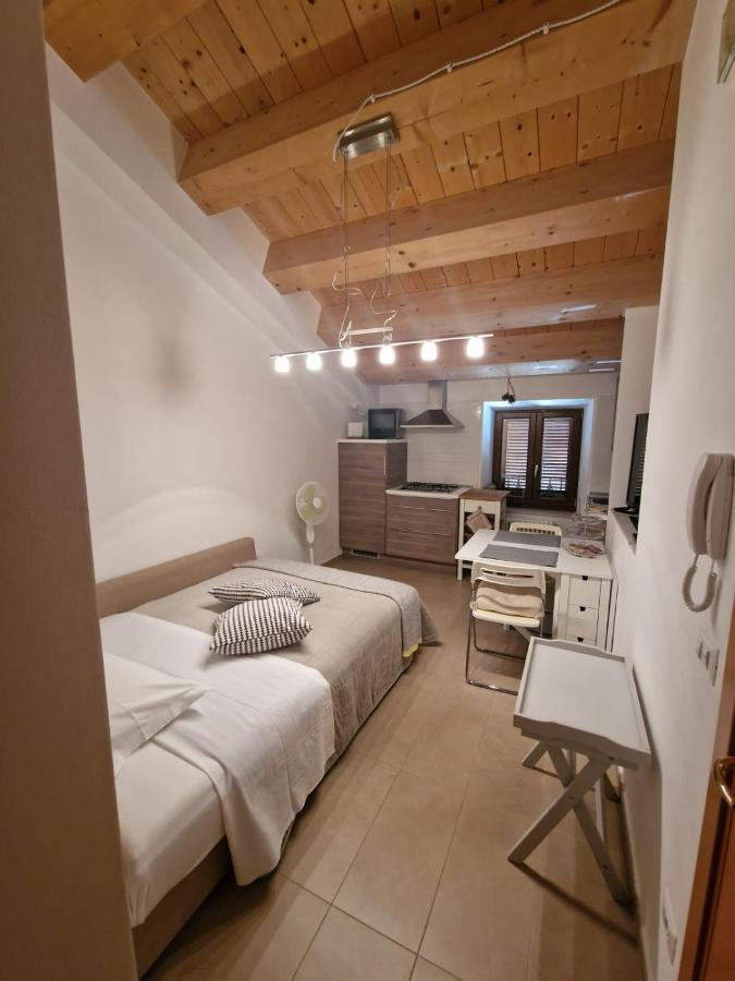 Apartamento Grazioso Bilocale A 5 Minuti Da Numana Exterior foto